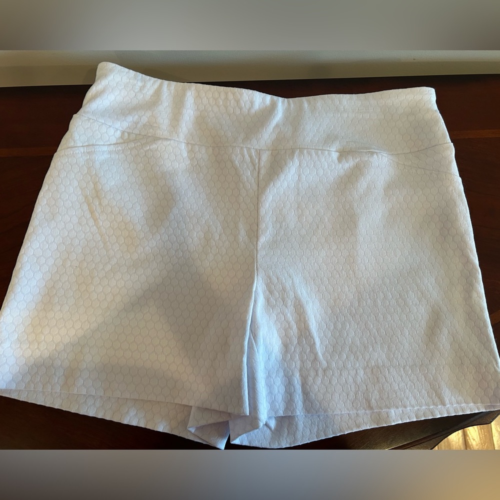 NWT Jules & Leopold White Textured Shorts